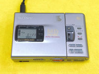 เครื่องเล่น MD Sony MZ-R30 สีเงิน (รถถัง) !! Rare Item !! MiniDisc นำเข้าญี่ปุ่น