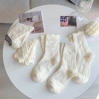 ถุงเท้าผ้าฝ้ายแท้ สีขาว แฟชั่นฤดูใบไม้ผลิ สไตล์ญี่ปุ่นเกาหลี Girl student sweet cute socks All cotton stockings