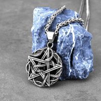 Stainless Steel Vintage Pentagram Snake Necklace Men Women Fashion Punk Pendant Necklace Hip Hop Biker Gift Jewelry Wholesale Fashion Chain Necklaces