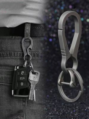 ห่วงคล้องพวงกุญแจกุญแจรถยนต์สำหรับผู้ชายของขวัญที่ดีที่สุดจับคาราบิเนอร์ EDC น้ำหนักเบาระดับไฮเอนด์หรูหราพวงกุญแจไททาเนียมน้ำหนักเบา