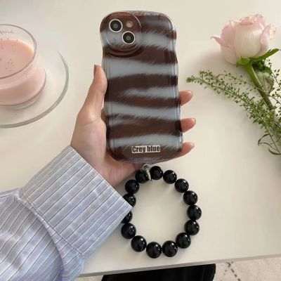 อารมณ์อ่อนโยน Crash Color Stripe Case สำหรับ iPhone12 Fashion Wave Bezel Phone Case สำหรับ iPhone13 Promax Black Bead String Case สำหรับ iPhone14 Arc Air Cushion IMD Case สำหรับ iPhone11 ซิลิโคนป้องกันการตกกรณีสำหรับ iPhone12 Promax