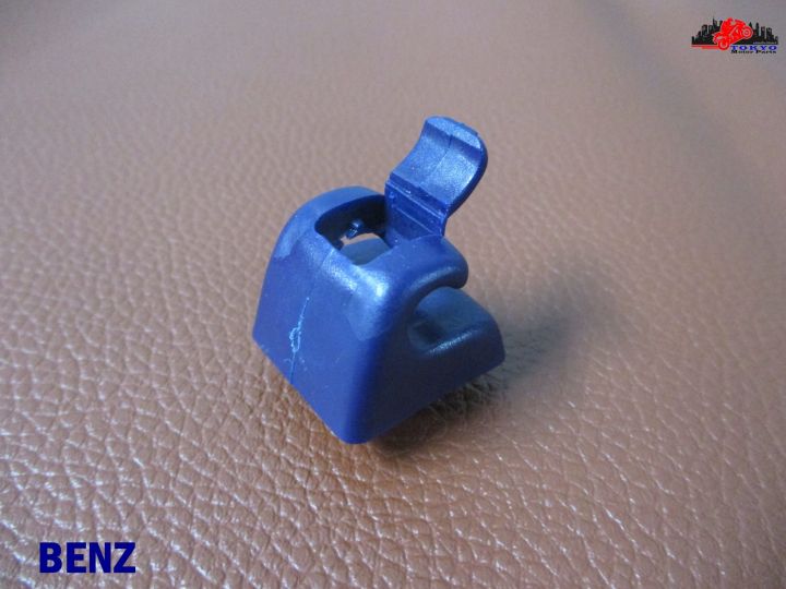 benz-new-sun-visor-beige-bracket-blue-set-1-pc-กิ๊บล็อคที่บังแดด-สีน้ำเงิน-1-ตัว-สินค้าคุณภาพดี