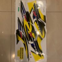 สติกเกอร์wave125r ปี2004 รุ่น6 ติดรถสีเหลือง-ดำ