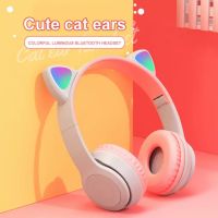 มาใหม่✅หูฟังบลูทูธ M6 CAT EARแฟลชน่ารักแมวหูหูฟังไร้สายบลูทูธพร้อมไมโครโฟนสามารถ LED เด็กสาวสเตอริโอหมวกนิรภัยชุดหูฟังโทรศัพท์ข(พร้อมฟรี นาฬิกา LED)สีดำ