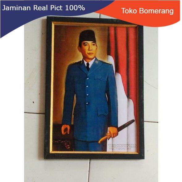 lukisan cetak Ir Soekarno jas biru plus bingkai ukuran 65×45 | Lazada