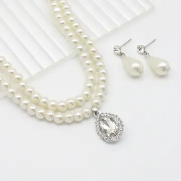Ciner Joan Rivers Faux Pearl Rhinestones Multi Strand Necklace Box Bib  Statement | eBay in 2023 | Antique necklace, Fashion jewelry, Fashion jewelry  necklaces