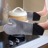 Double Layer Baking Gloves Heat Resistant Silicone Gloves with Cotton Kitchen Oven Mitts Microwave Glove Non Slip Pot Holders