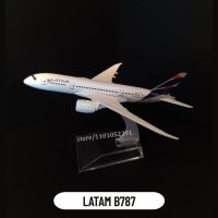 Skala 1:400 Replika Pesawat Logam 15Cm Miniatur Pesawat Airbus Boeing B747 Kerajaan Belklm Hadiah Untak Anak Laki-Laki Dan Perempuan