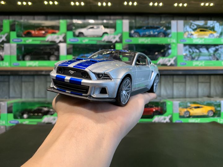  Exhibición modelo del supercoche Ford Mustang Street racer escala de MAISTO