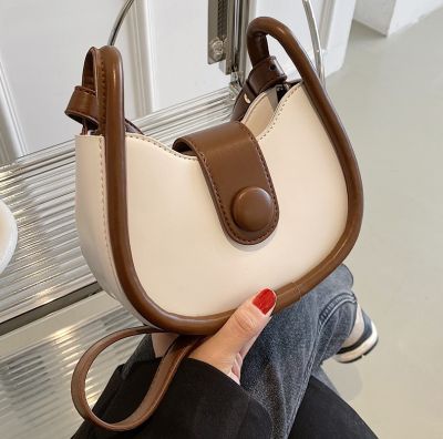 Contracted network red envelope bag female 2022 new tide fashionable shoulder bag advanced sense of western style oblique satchel joker ins