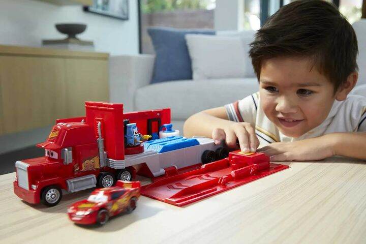 นำเข้า-รถบรรทุกแมคควีน-disney-and-pixar-cars-transforming-mack-playset-2-in-1-ราคา-1990-บาท