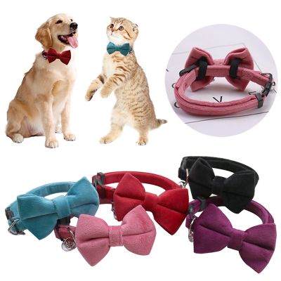Velvet Cat Collar Solid Color Bowknot Puppy Chihuahua Necklace With Bell Adjustable Safety Buckle Cats Bow Tie Pets Accessories Leashes