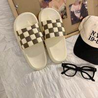 Sandals Checkerboard Slippers Both Men Women Can Wear Thick-Soled Steppers Home Anti-Slip Soft-Soled Bath Outer