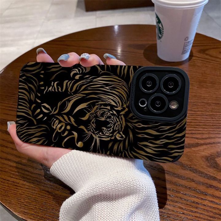 เคสโทรศัพท์-iphone-หมี-black-bottom-tiger-11pro-apple-14-mobile-phone-case-13-female-iphone12-เหมาะสำหรับ-6s-8pluspromax