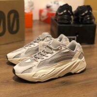 s06l5u8y0 Adidasidas Yeezy 700 V2 static EF2829 รองเท้าผ้าใบลําลอง สีเงินสะท้อนแสง สีเทา limitadidasa