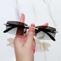 【LZ】卐  New Lady Small Rimless Square Diamonds Sunglasses Women Brand Fashion Rhinestone Gradient Rectangle Sun Glasses Female UV400