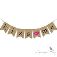 [In stock]KISS ME การตกแต่งวันวาเลนไทน์ Azabullah Banner ผ้าไม่ทอไล่ระดับความรักดึงธงตกแต่งปาร์ตี้ขายตรง