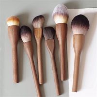 【DT】 hot New 1Pcs European Vintage Wood Handle Makeup Brush High Quality Walnut Loose Powder Blush Foundation Contour Brush Super Soft 1