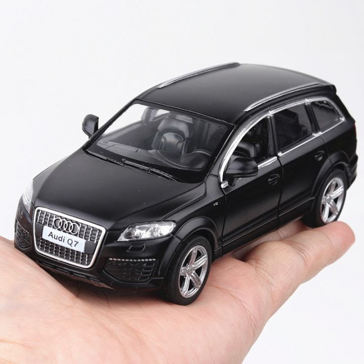 1-36-audi-q7-luxury-large-suv-alloy-car-model-christmas-gifts-simulation-exquisite-diecast-toy-vehicles-kids-toys-a12