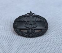 tomwang2012.U.S. ARMY 2ND AWARD COMBAT MEDICAL Insignia Metal BADGE PIN BLACK