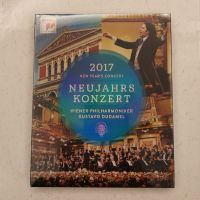 Spot 2017 Vienna New Year Concert Blu ray 25g