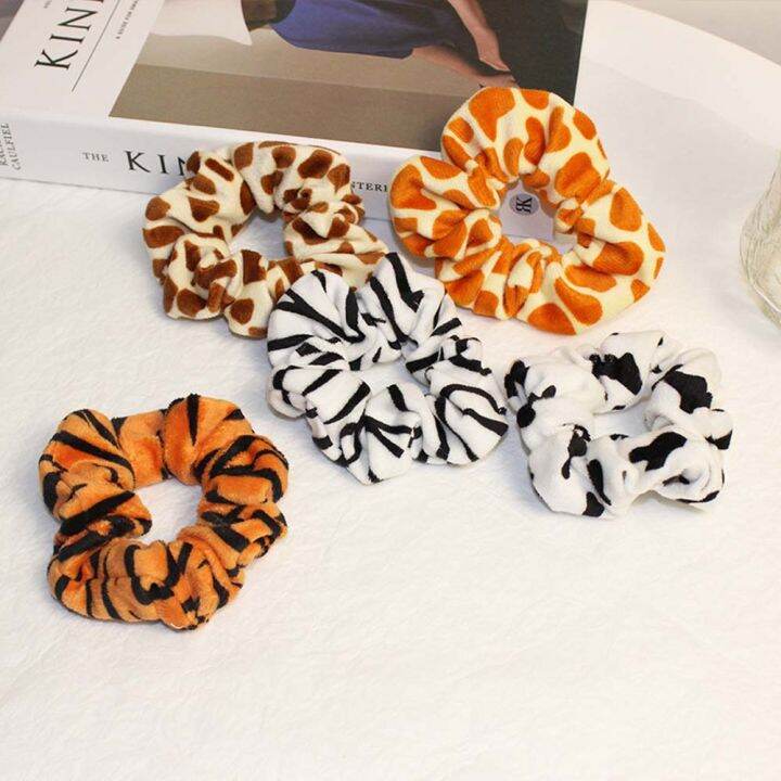 FRKJU Vintage Accessory Pinto Cow Leopard Giraffe Ponytail Holder