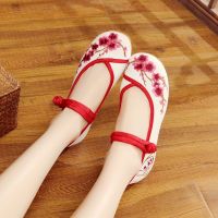 CODhuanglan212 Old Beijing cloth shoes womens embroidered shoes ethnic s老北京布鞋女绣花鞋民族风古风汉服女单平底鞋广场舞蹈鞋复古鞋子hnvbq93 6.9