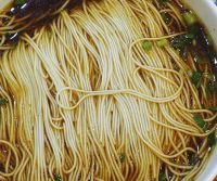 บะหมี่เส้นกลม บะหมี่กึ่งสำเร็จรูป Baby Thin Noodles Chinese Noodles 300g