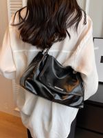 Casual soft-surface large-capacity bag for women 2023 new popular versatile chain crossbody bag popular silver shoulder bag 【JYUE】