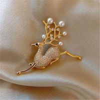 Deer Brooches Imitation Pearls Fawn Brooch Women Cute Animal Brooch Pin Fashion Jewelry Gold Color Gift Exquisite Broches