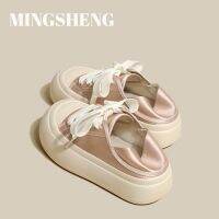 Mingsheng แพลตฟอร์มผ้าซาตินผ้าไหมนิ้วเท้าทรงกลมของผู้หญิงรองเท้าลำลองมีเชือกผูก