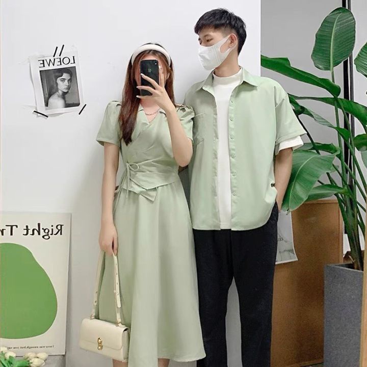 Trang phục đôi là một cách thể hiện tình yêu và sự đồng điệu của hai người. Áo đôi chụp ảnh cưới Hàn Quốc đã trở thành một xu hướng mới trong ngành công nghiệp cưới, không thể thiếu trong bộ sưu tập ảnh cưới của bạn.