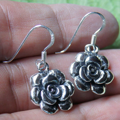 Thai flower earrings 925 sterling silveBeautiful  ไทย น่ารักทำจากมึอลวดลายไทยตำหูเงินสเตอรลิงซิลเวอรสวยของฝากที่มีคุณค่า