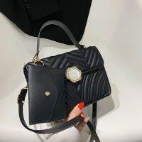 [Free ship] Texture simple temperament commuter 2022 summer new shoulder Messenger square womens