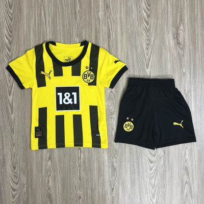 ชุดฟุตบอลเด็ก ชุดบอลเด็ก ชุดกีฬาเด็ก ชุดเด็ก เสื้อทีม Dortmund ซื้อครั้งเดียวได้ทั้งชุด (เสื้อ+กางเกง)เกรด AAA (K-43)