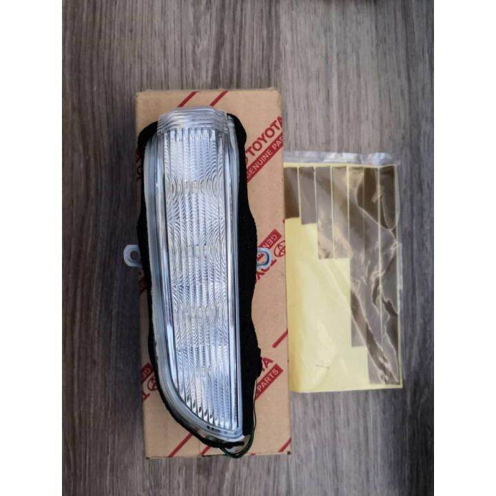 Toyota Genuine Side Mirror Lamp Lh For Innova Fortuner Hilux Vigo Old