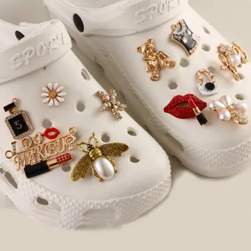 Croc Charms Luxury Designer Shoe Decorations Ornament Pins For