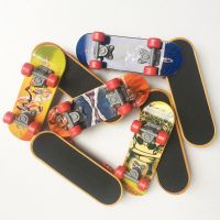 1ชุดของเล่น Fingerboard ไม้สเก็ตบอร์ดนิ้ววงเล็บมืออาชีพนิ้วชุดรางสไลด์ Children39แปลกใหม่; S