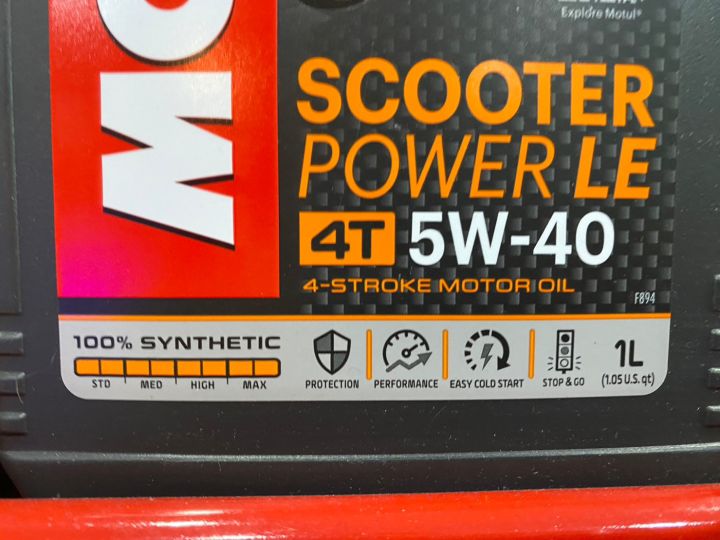 น้ำมันเครื่อง-motul-scooter-power-le-5w40-สังเคราะห์แท้-ขนาด-1-ลิตร