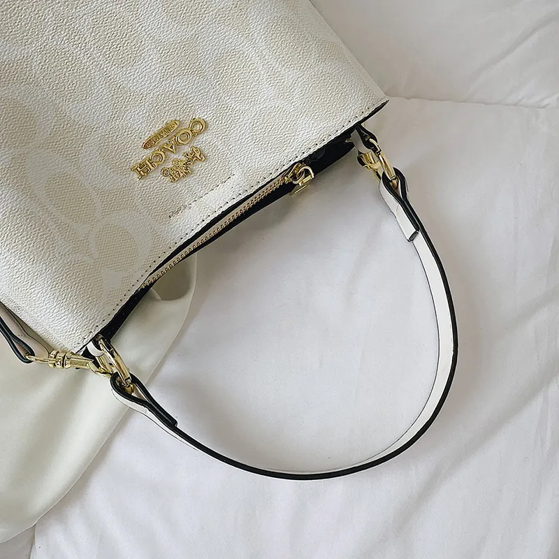 Wu Ying【Premium Quality】2023 New LV Sling Bag Handbag for Women