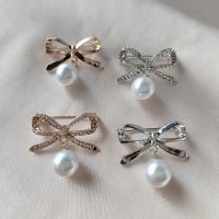 ☃  Sparkling Bow Tie Rhinestone Brooch Brooches Weddings Office Pins Gifts Jewelry