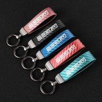 （Simple best-selling keychain）  บล็อกโยคะ   สีคาร์บอนไฟเบอร์หนังรถพวงกุญแจเกือกม้าพวงกุญแจสำหรับฟอร์ดมัสแตงเชลบี้ Mondeo MK GT 350 500งูเห่าโฟกัสรถจัดแต่งทรงผม