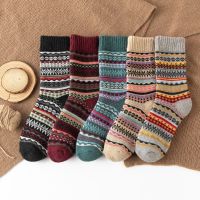 5 Pairs Winter Thick Striped Vintage Women Mid-tube Casual Socks 2023 New Fahsion Colorful Plaid Female Wool Socks Socks