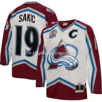 ✿ g40349011chao 037A เสื้อกีฬาแขนยาว HQ1 NHL Colorado Avalanche Jersey Sakic Hockey พลัสไซซ์ QH1