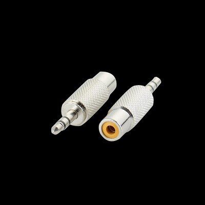 ：“{》 3.5Mm Male Plug To RCA Female Jack 3.5 To AV Audio Connector