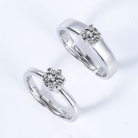 แหวนแต่งงานจำลองคู่แหวนแต่งงานสำหรับฉากแต่งงานแหวนคู่สามารถปรับได้อย่างมีชีวิตชีวาแหวนหมั้นเพชรปลอม