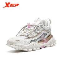 Xtep [Shanhai] ผู้หญิงกีฬารองเท้าผ้าใบเย็บสูงด้านบน Cushioned ย้อนยุครองเท้าลำลอง879418320033