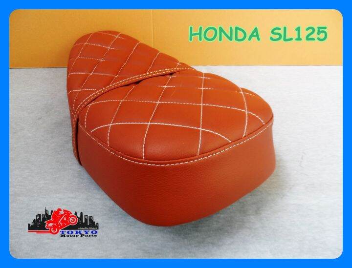 honda-sl125-double-seat-complete-white-stitch-diamond-shape-brown-เบาะ-เบาะรถมอเตอร์ไซค์-ลายข้าวหลาม-สีน้ำตาล-เดินด้ายขาว-สินค้าคุณภาพดี