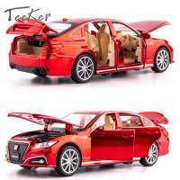 หุ่นโลหะ Toyota CROWN รถ Diecast ญี่ปุ่นพร้อมเสียงเบาโลหะแบบดึงถอยหลังของเล่นสะสม Kado Ulang Tahun ขนาด1/32