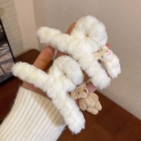 [COD] and cute furry bunny hairpin clip autumn winter back head grabbing design sense shark hair accessories headdress female